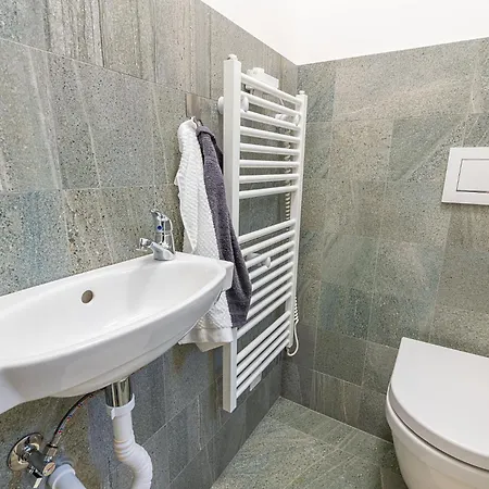 B-home - S 1 Spalnou A Obyvackou 80 M2 * Тренчин