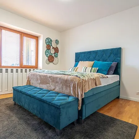 Apartment B-home - S 1 Spalnou A Obyvackou 80 M2